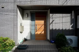 Wejście, które łączy design z bezpieczeństwem